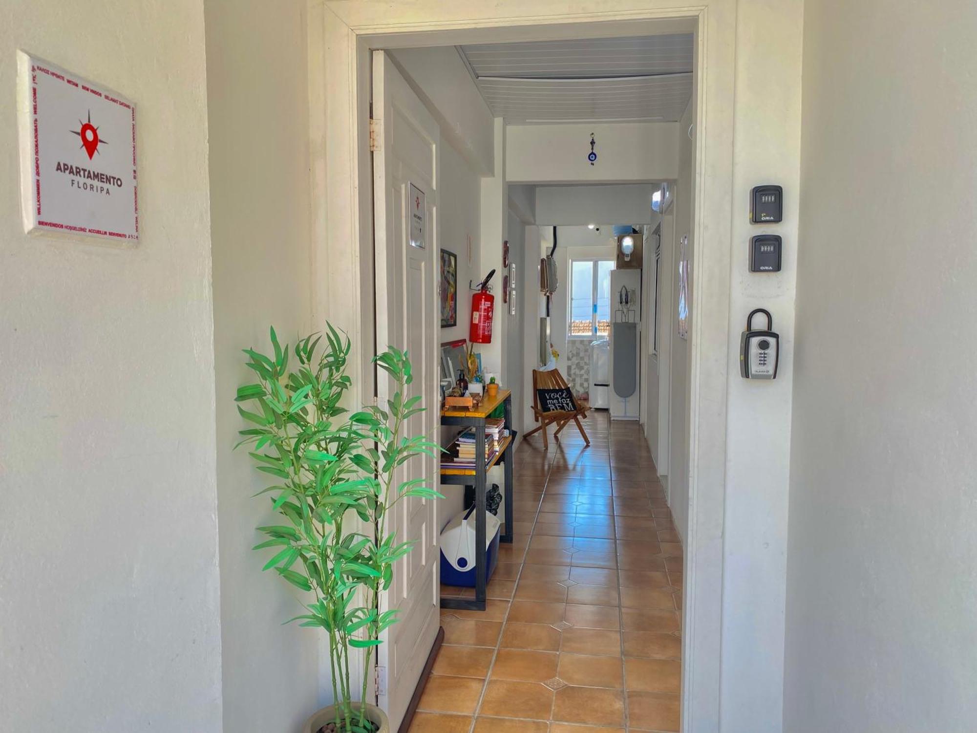 Apartamento Floripa 17 Aconchegante Bem Localizado フロリアノポリス エクステリア 写真
